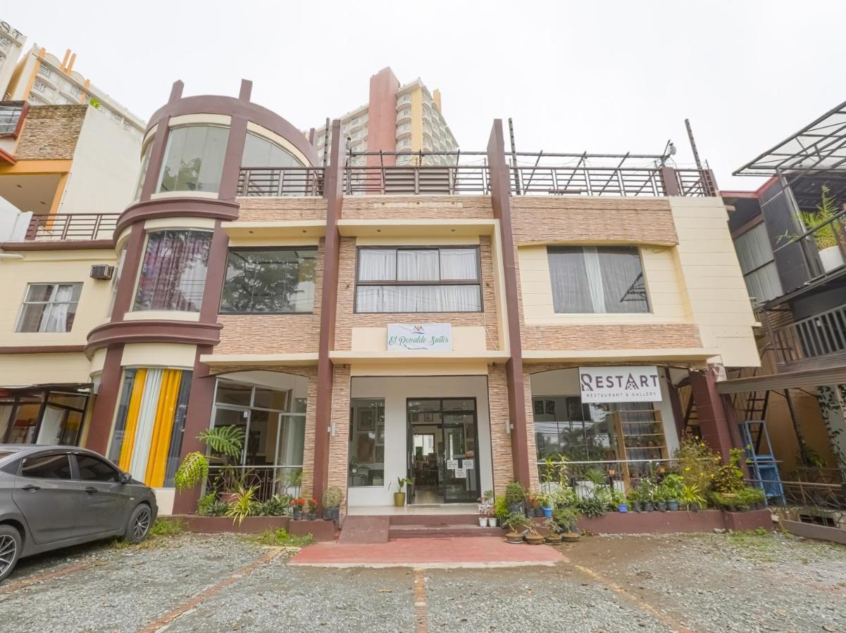 Oyo 759 Royal South Garden Suites Tagaytay City Bagian luar foto